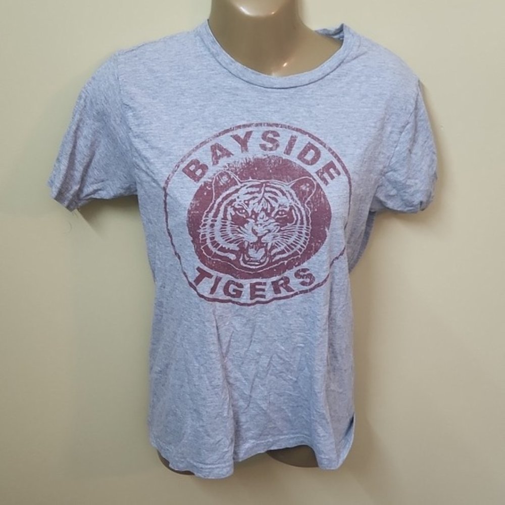 Women's sports tee